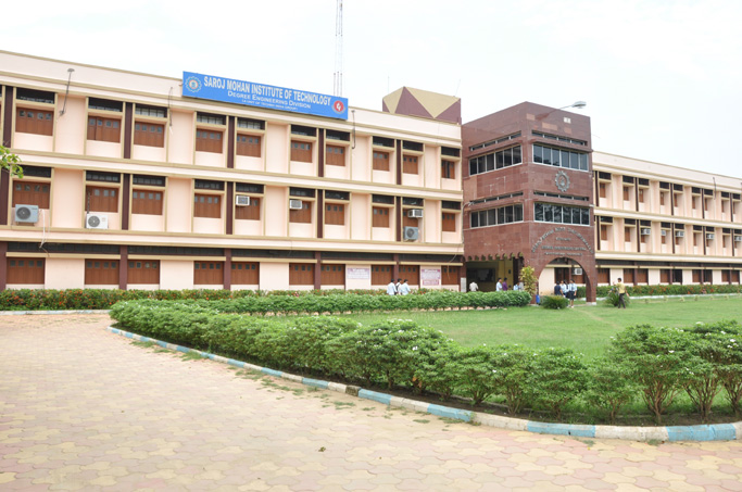  from Saroj Mohan Institute of Technology, Hoogly